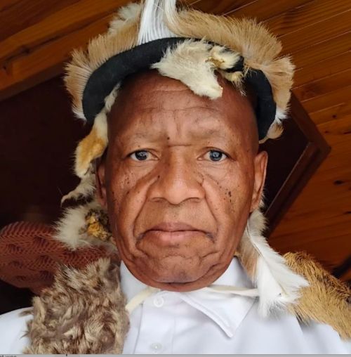 Rre Pharologanyo Easter Tlatsana